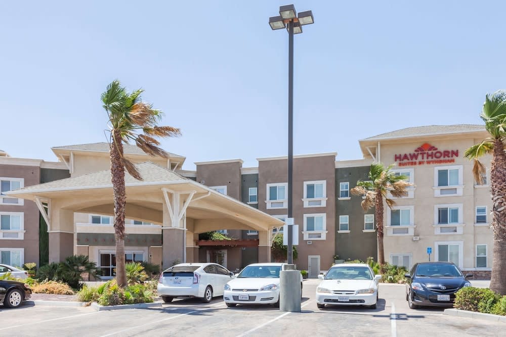 Hawthorn Suites 1