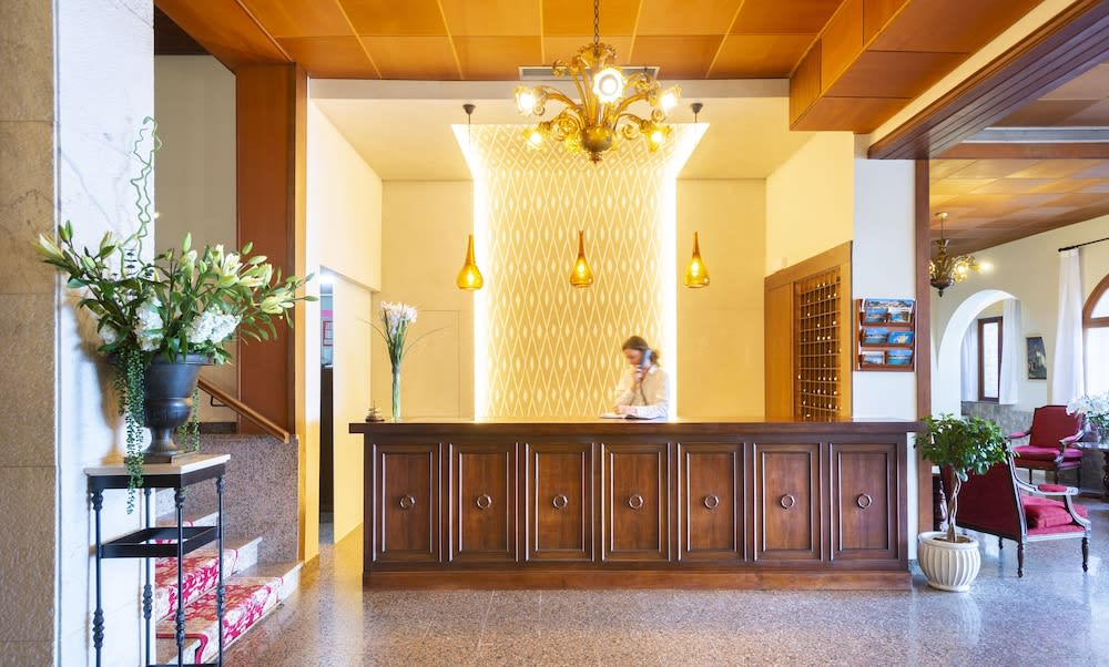 Hotel Cala Fornells 2