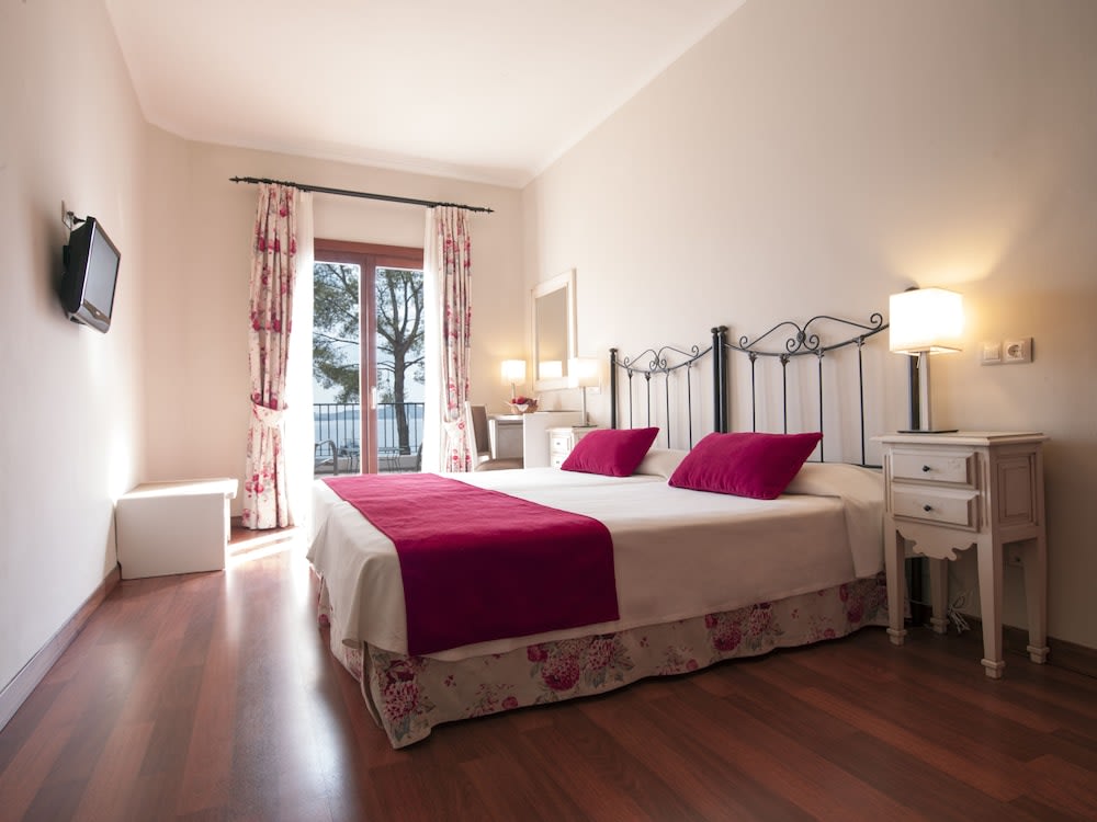 Hotel Cala Fornells 4