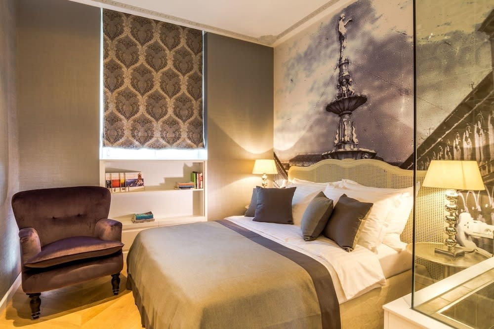 Procurator 7 Luxury Rooms 1