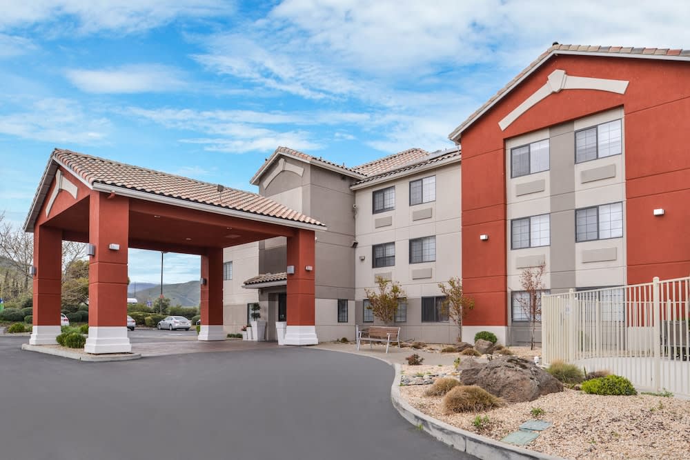 Holiday Inn Express WESTLEY NORTH- PATTERSON AREA by IHG 1