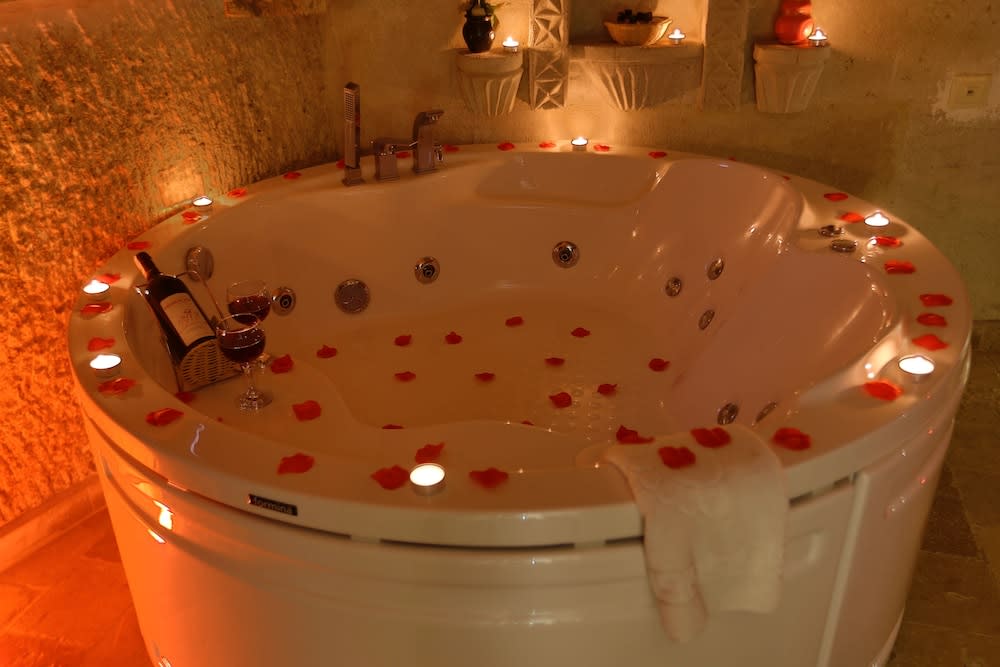 Hidden Cave Hotel 2