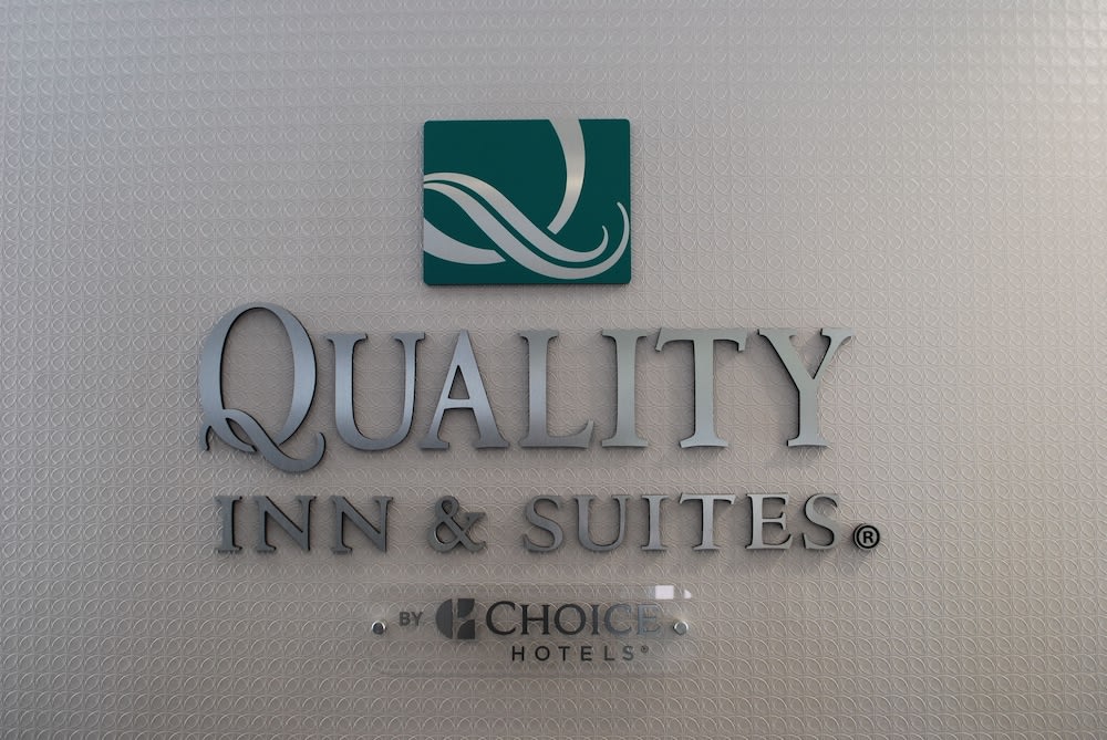 Quality Inn & Suites Fresno Northwest 2