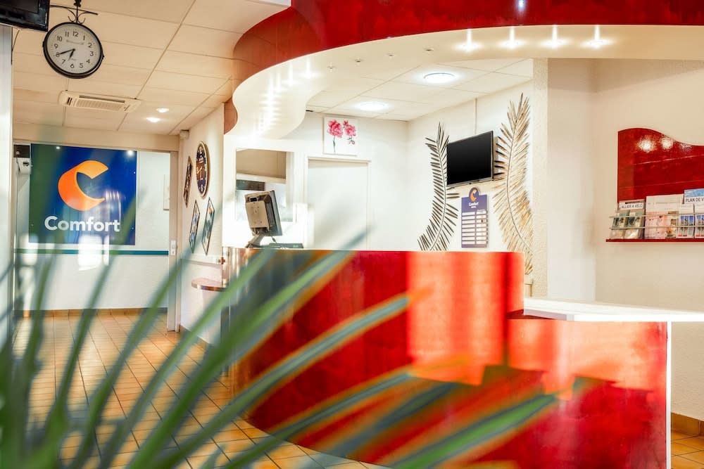 Comfort Hotel Montlucon 4