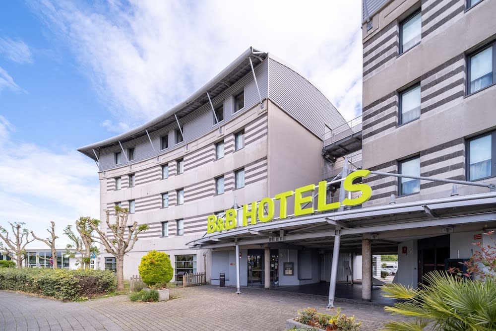 B&B HOTEL Calais Terminal Cité Europe 3 étoiles 1