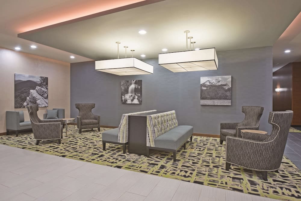 La Quinta by Wyndham Morgantown 1