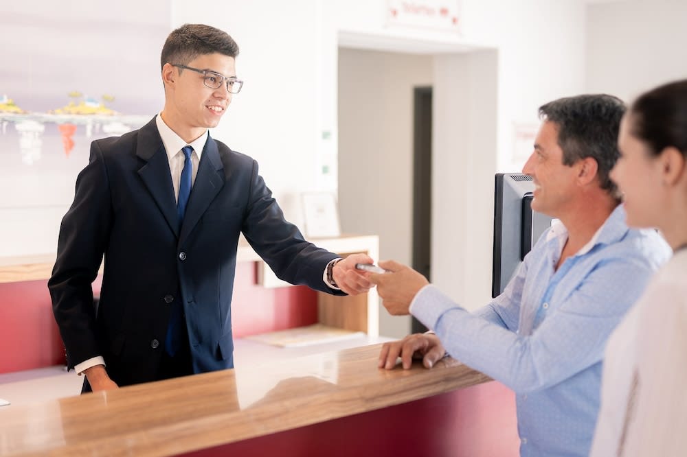 The Originals City, Hôtel Le Pavillon, Béziers Est 1