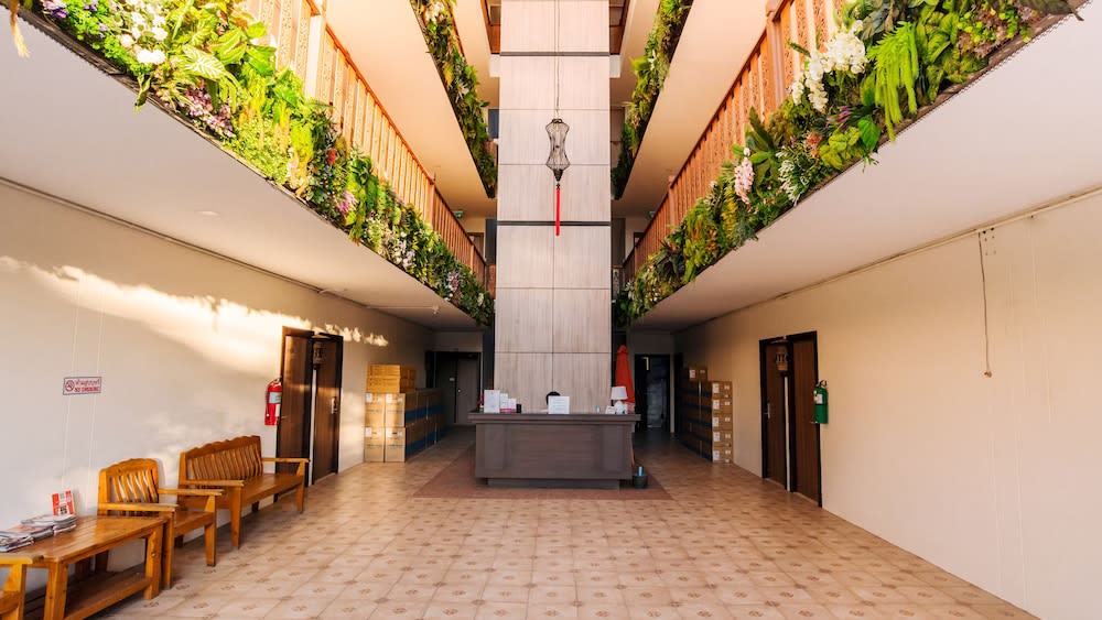 B2 Airport Boutique & Budget Hotel 2
