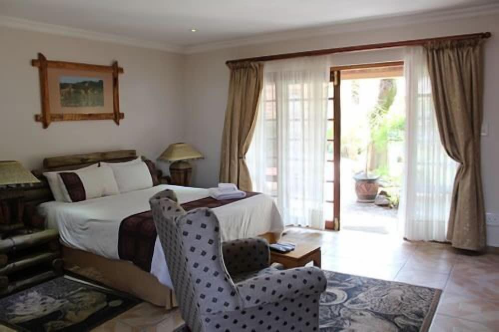 Aark Guest Lodge 2