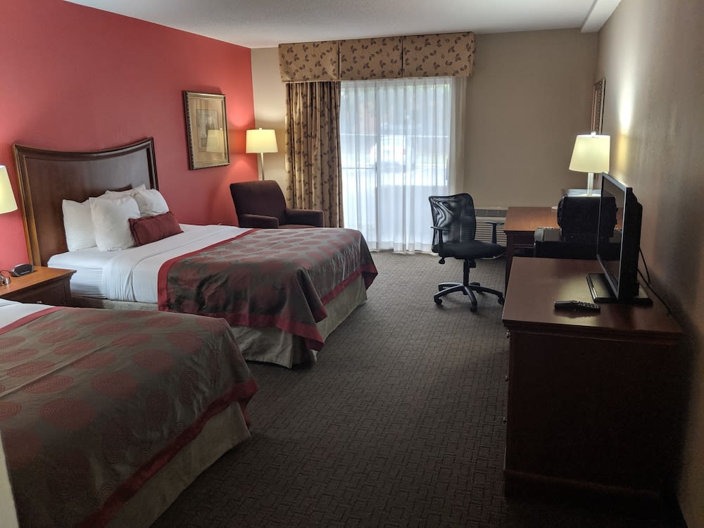 Ramada by Wyndham Raleigh 2