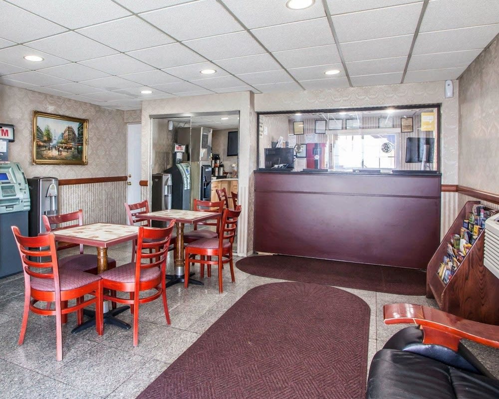 Rodeway Inn Jersey City North 2