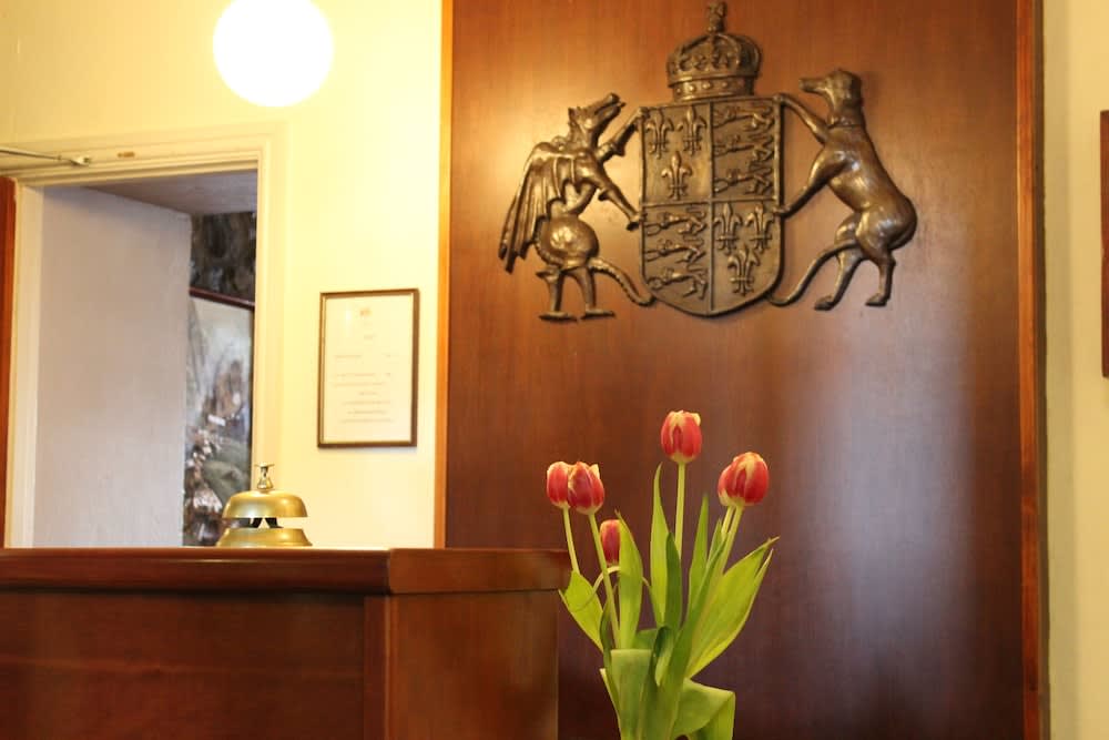 Old Kings Arms Hotel 2