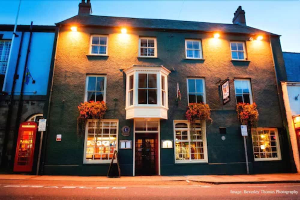 Old Kings Arms Hotel 1