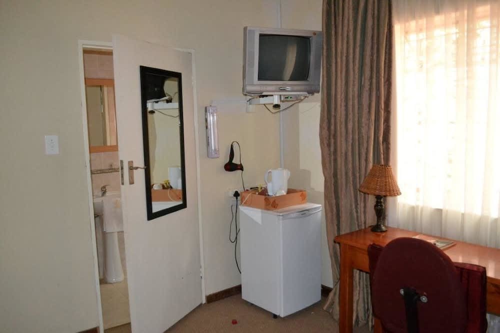 Pretoria North Lodge 2