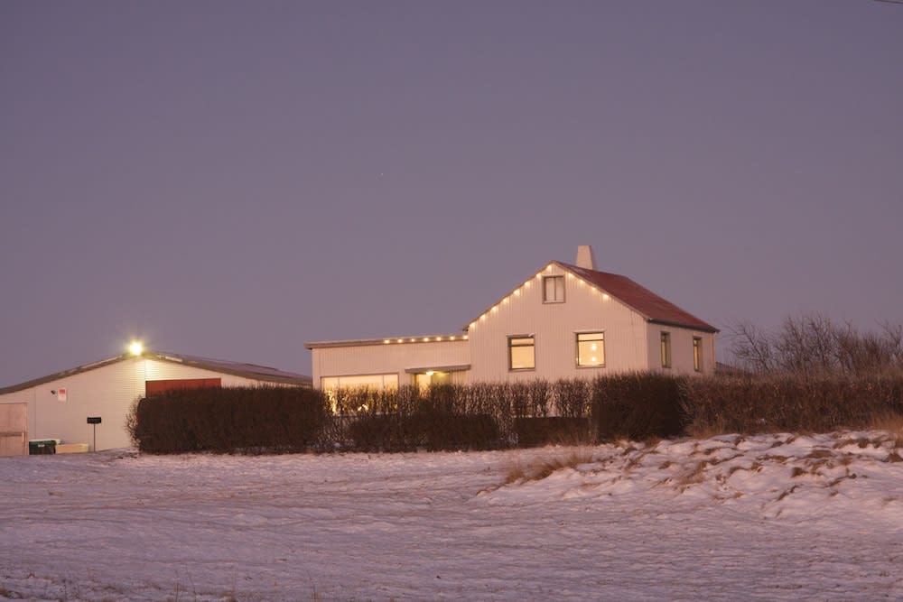 Lækjarkot Rooms and Cottages with Kitchen 1