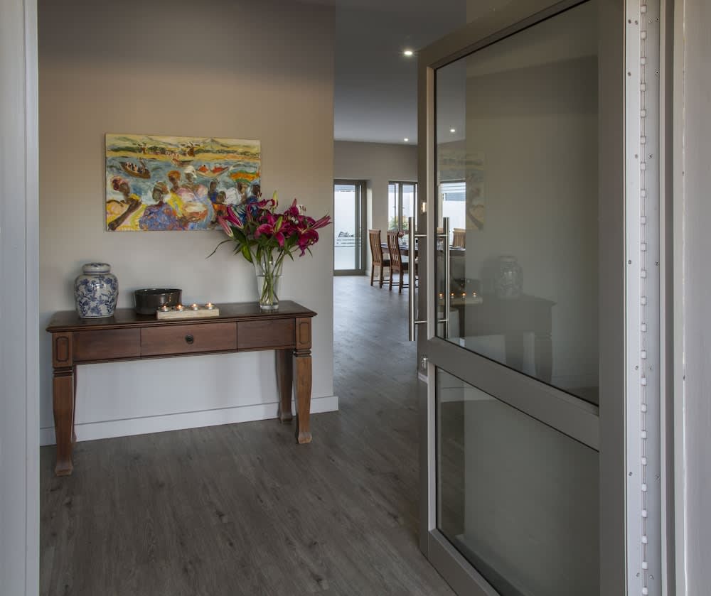 Ocean Bay Guesthouse 5