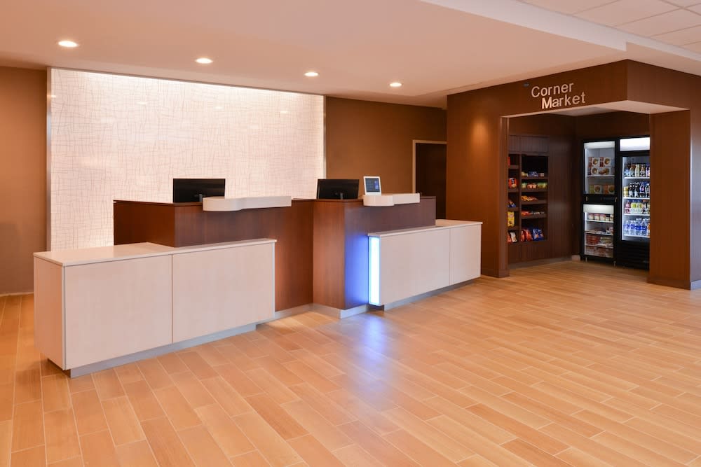 Fairfield Inn & Suites by Marriott Martinsburg 5