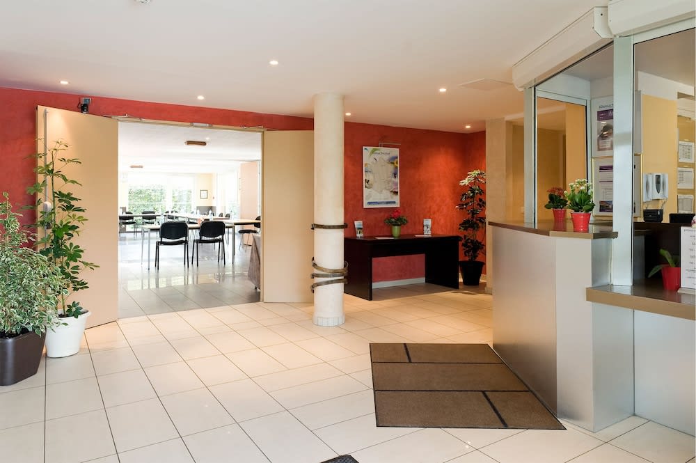 Residhotel Les Hauts d'Andilly 1