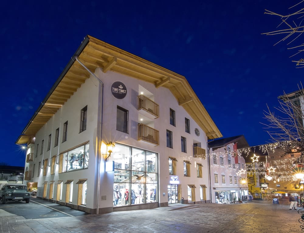 TWO TIMEZ - Boutique Hotel - with AC 1