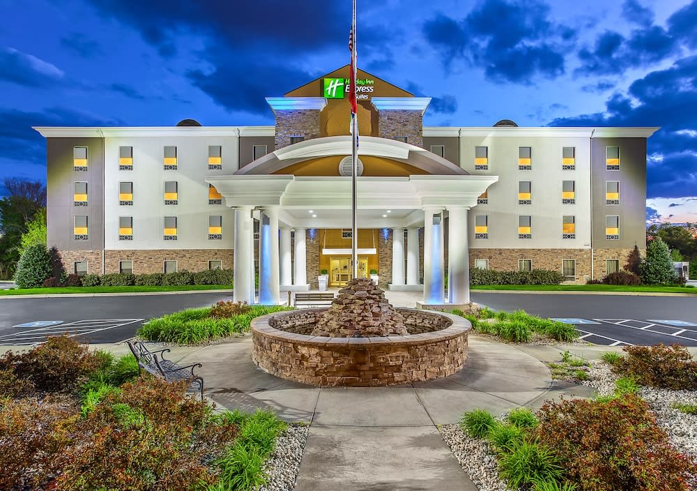 Holiday Inn Express & Suites MORRISTOWN by IHG 1