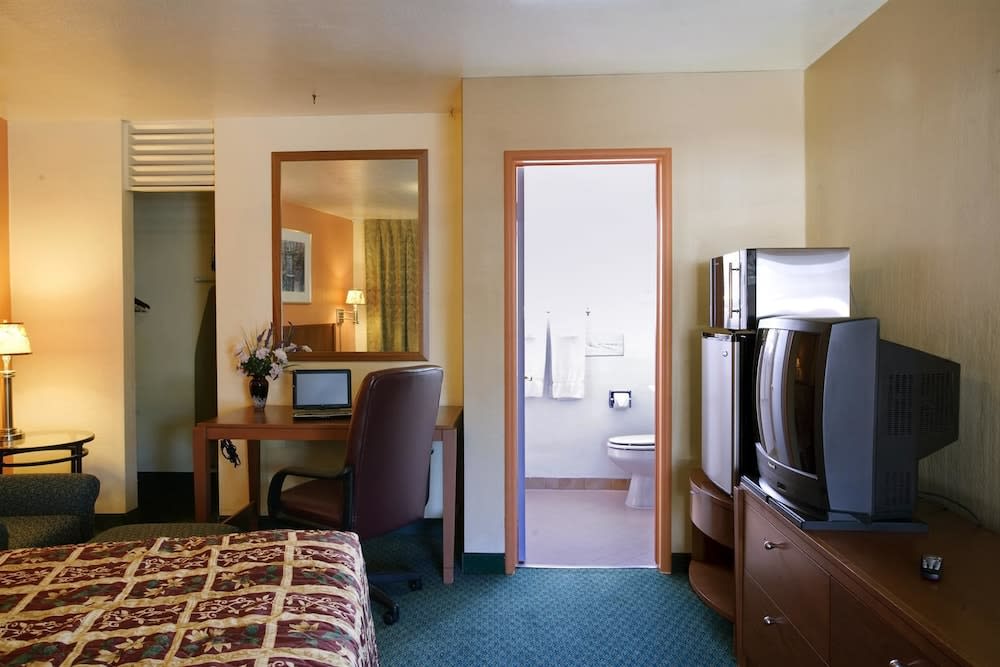 Americas Best Value Inn - Livermore 5
