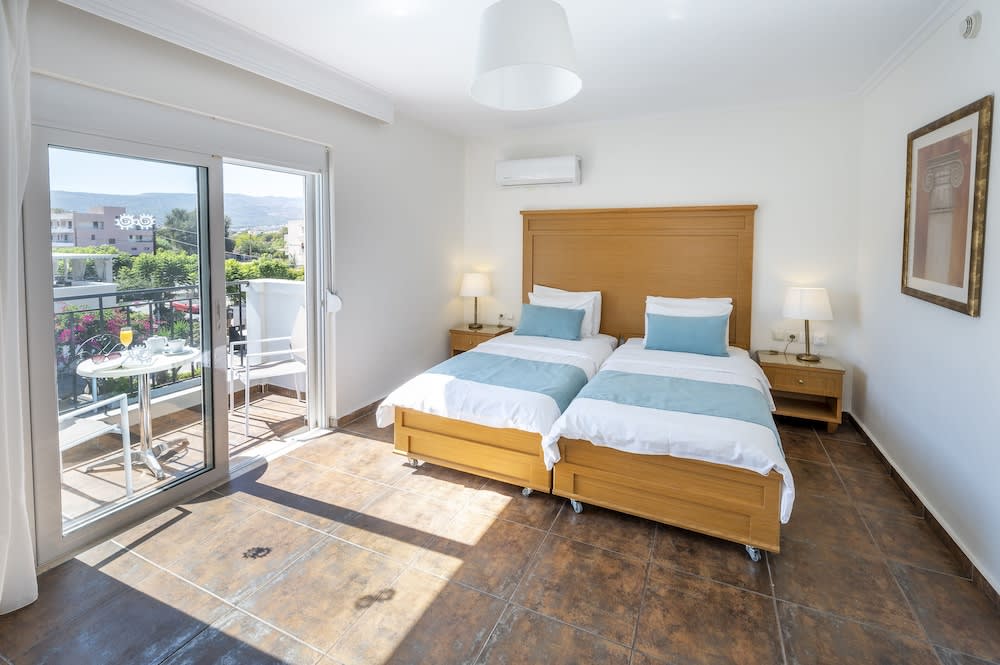 Peridis Family Resort 4