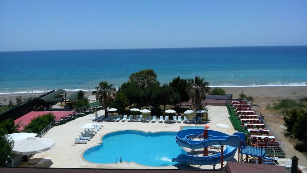 Elysium Elite Hotel 1