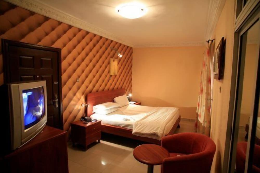 Vines Hotel 2