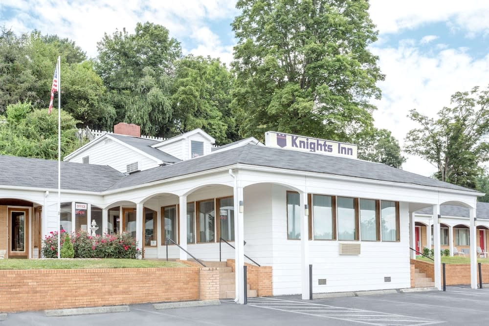 Knights Inn Galax 1