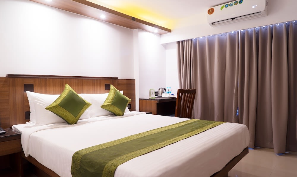 Treebo Olive Inn Near BKC 1