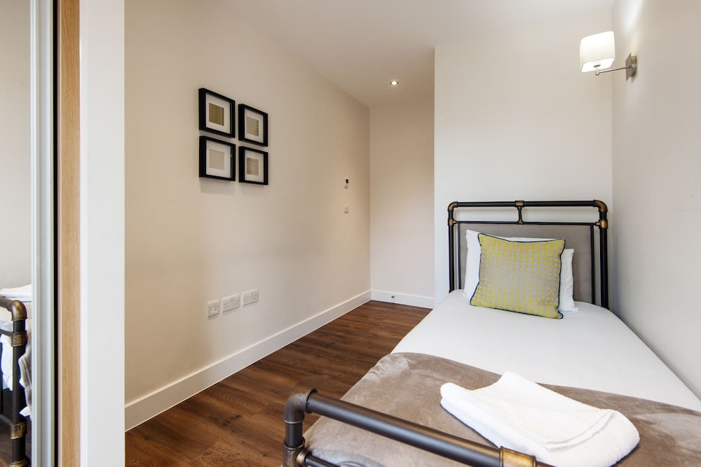 Twyne House Apartments 3