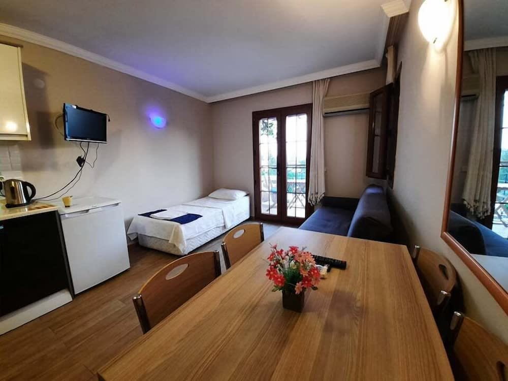 Dasis Hotel & Suites 1