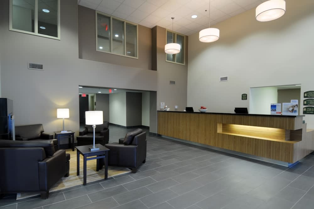Super 8 by Wyndham Peterborough 2