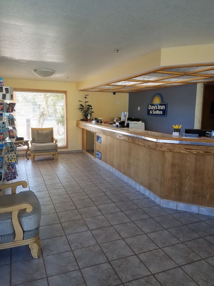 Days Inn & Suites by Wyndham Kanab 2