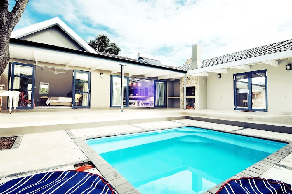 Ocean Breeze by The Oyster Collection 1