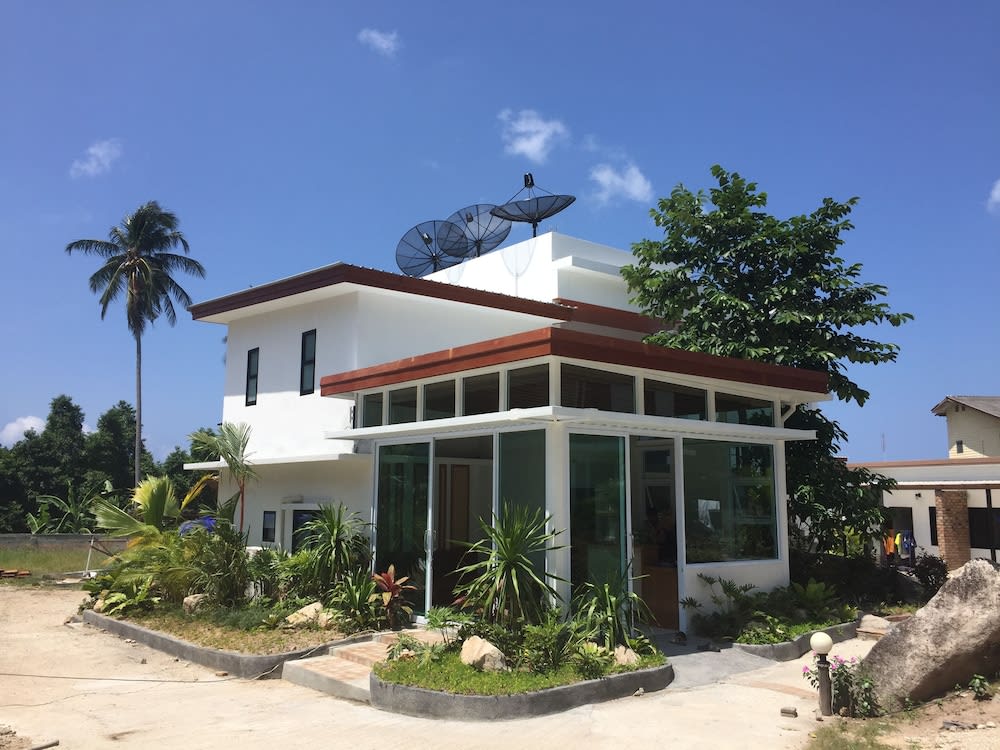 Field-D House 2