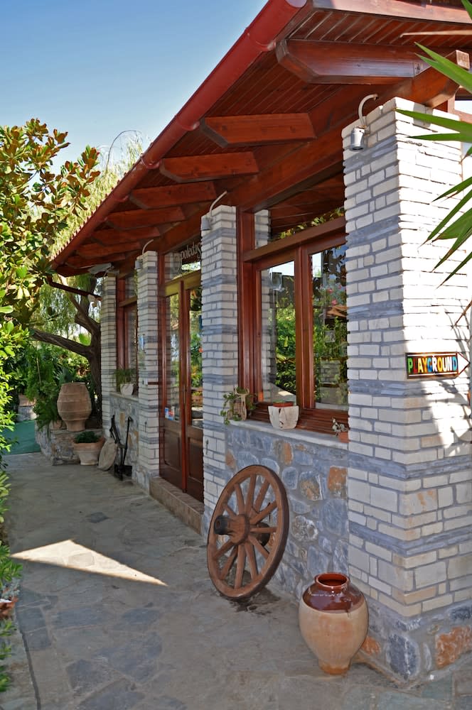 Poledas Apartments 5