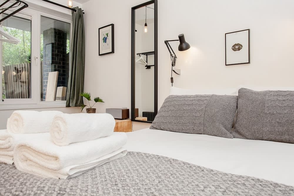Modern Central 1 Bed in Clerkenwell - sleeps 4 1
