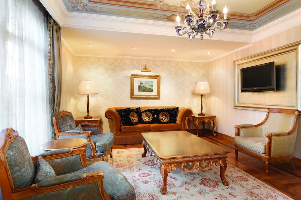 Crowne Plaza ISTANBUL - OLD CITY by IHG 5