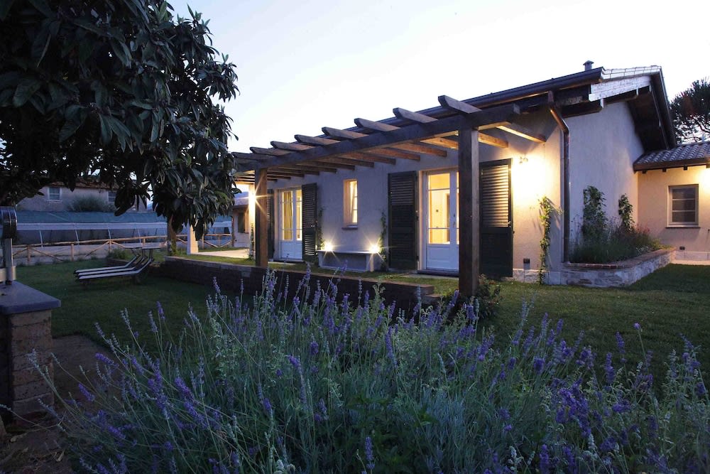 Olimagio Farm Stay with animals and 25m pool, beach at cycling distance 1
