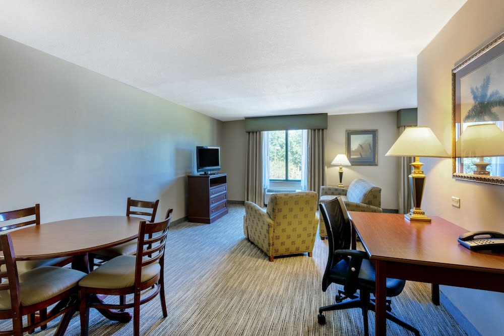 Holiday Inn Express & Suites BRADENTON EAST-LAKEWOOD RANCH by IHG 5
