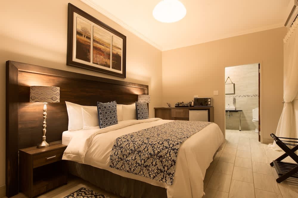 Three Olives Guesthouse 1