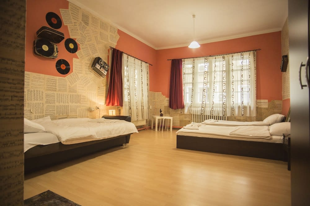 Super Central Stylish Suite & Studio with Shared Terrace by Flat Mаnager 1