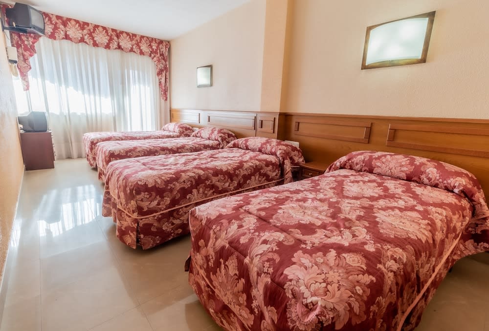 Pensión Isabel by Vivere Stays 1