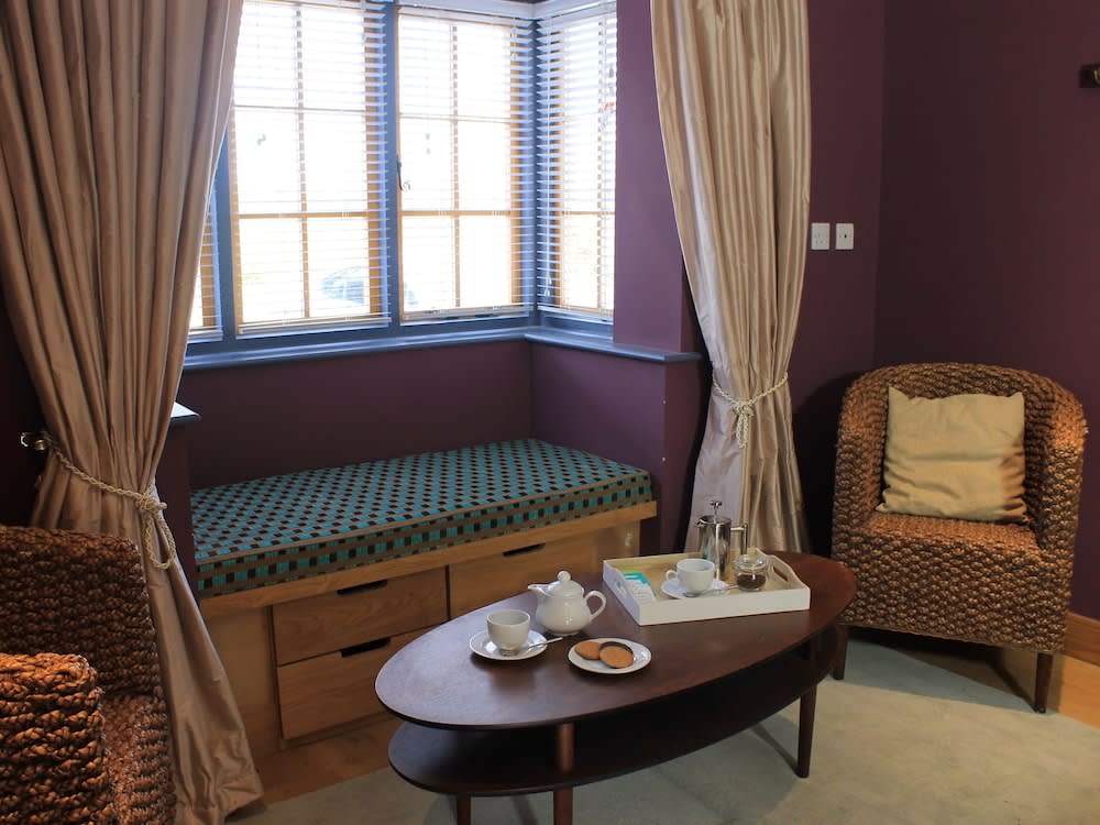 The Lodge at Hemingford Grey House 2