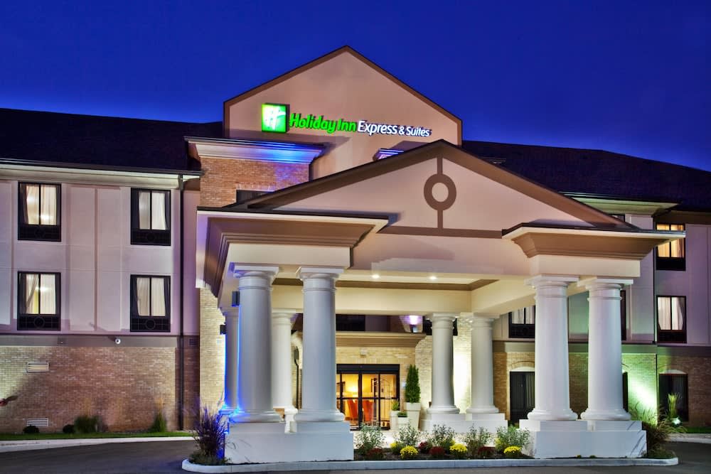 Holiday Inn Express & Suites CRAWFORDSVILLE by IHG 1