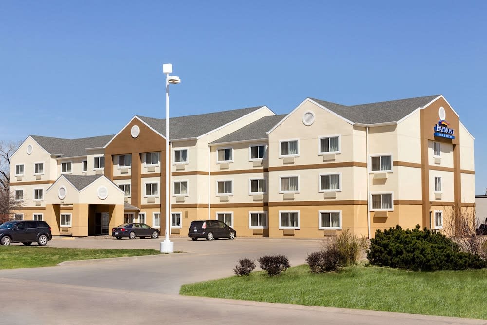 Baymont by Wyndham Salina 1