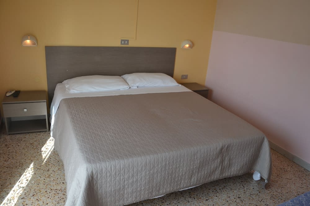 Hotel Britta 1