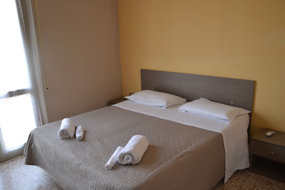 Hotel Britta 2