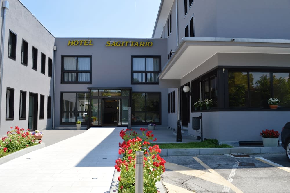 Hotel Sagittario 1